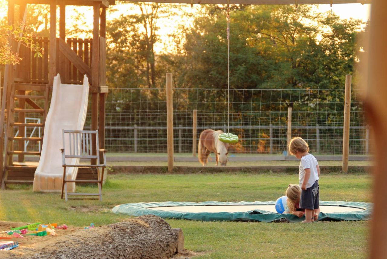 Domaine Ramonjavel, Glamping & Alpaca'S Bed & Breakfast Fongrave Ngoại thất bức ảnh